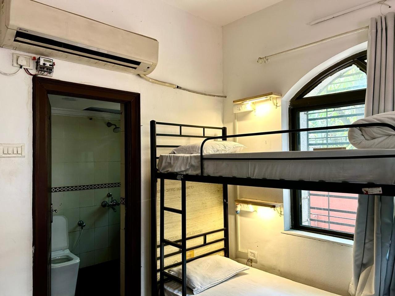Hostel Lifespace- Twin Bungalow With Pods, Bunks, Private Rooms, Cowork & Cafe Pune Zewnętrze zdjęcie