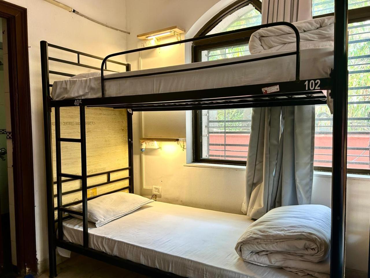 Hostel Lifespace- Twin Bungalow With Pods, Bunks, Private Rooms, Cowork & Cafe Pune Zewnętrze zdjęcie